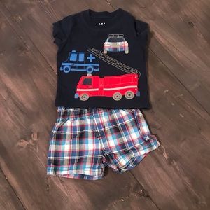 0-3 month Carter’s Short Set